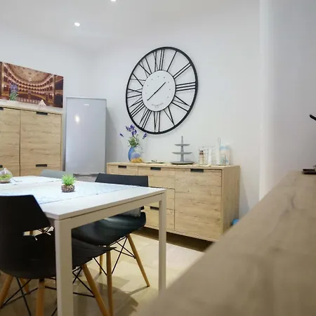 Porta Di Ponte ベッド・アンド・ブレックファスト 4*