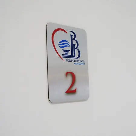 Porta Di Ponte 4* Агридженто